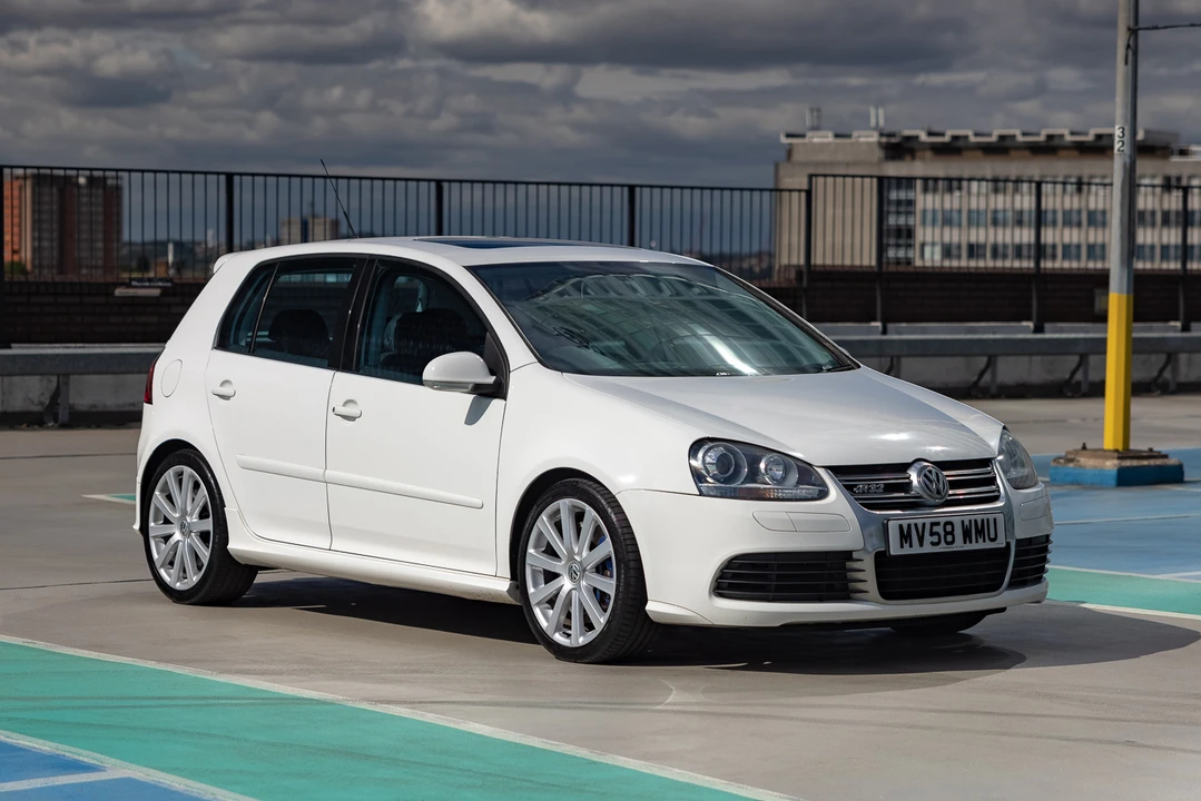 2008 Volkswagen R32 Mk5 - Image 2 of 31