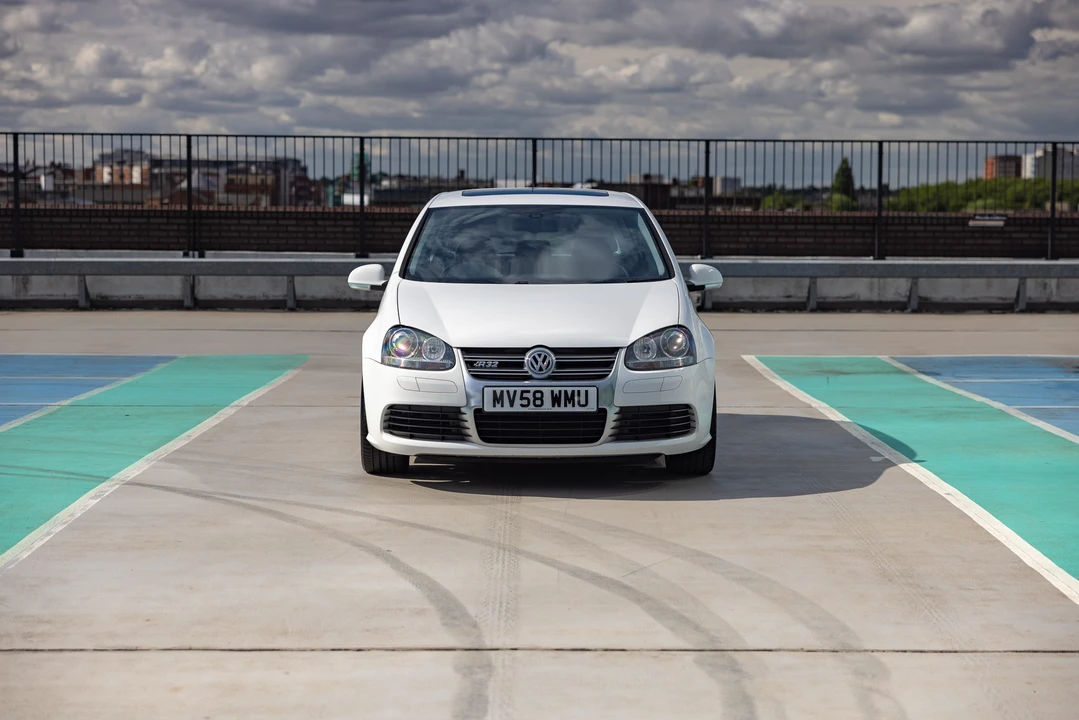 2008 Volkswagen R32 Mk5 - Image 14 of 31