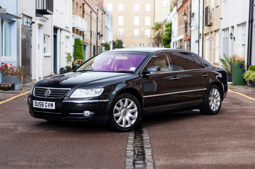2008 Volkswagen Phaeton - Image 2 of 17