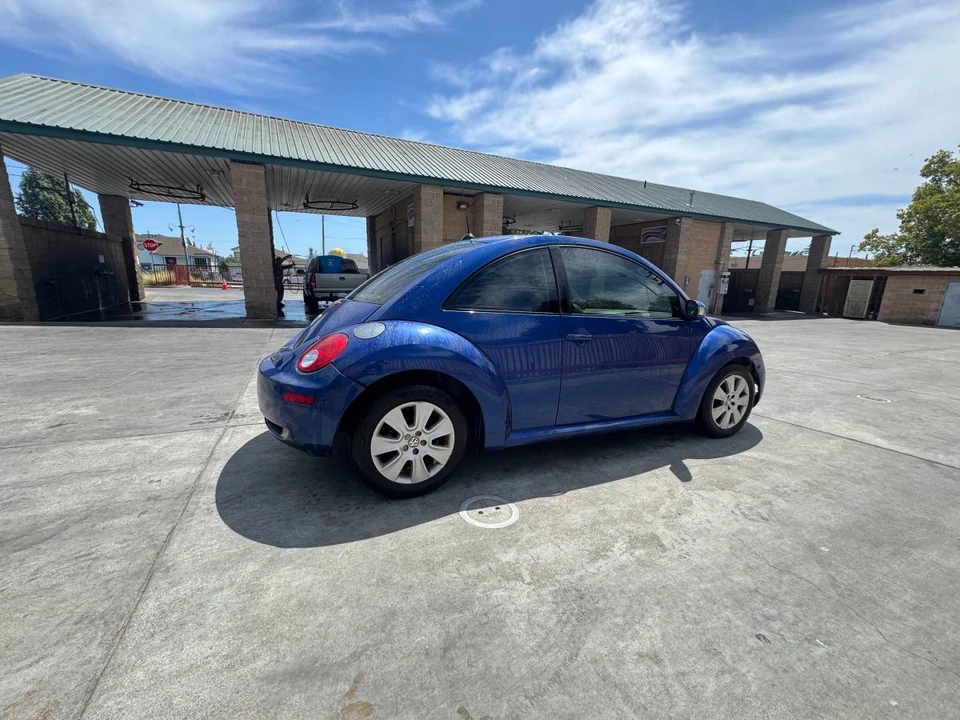 2008 Volkswagen New Beetle - Image 4 of 7