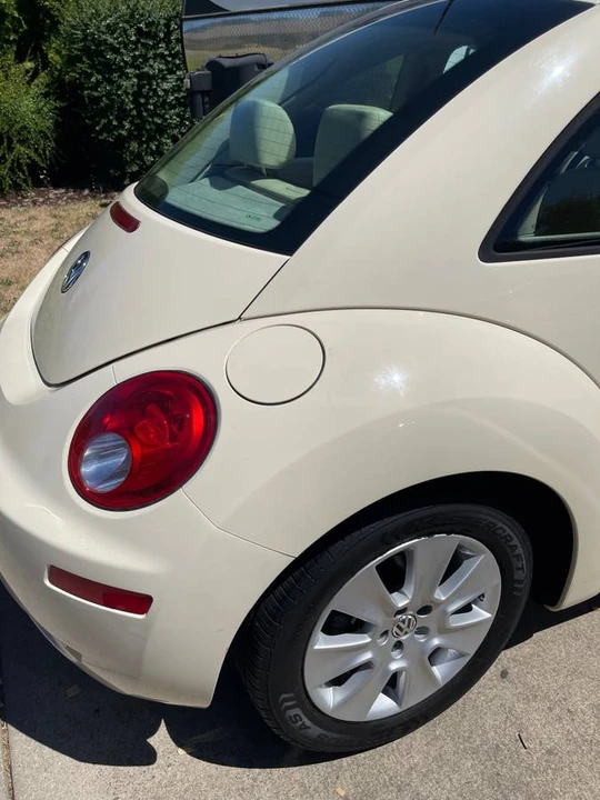 2008 Volkswagen New Beetle - Image 5 of 23