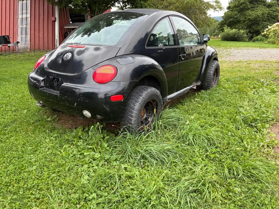 2008 Volkswagen New Beetle - Image 3 of 10
