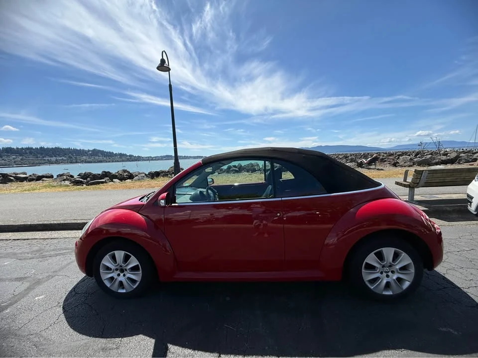 2008 Volkswagen New Beetle - Image 11 of 12