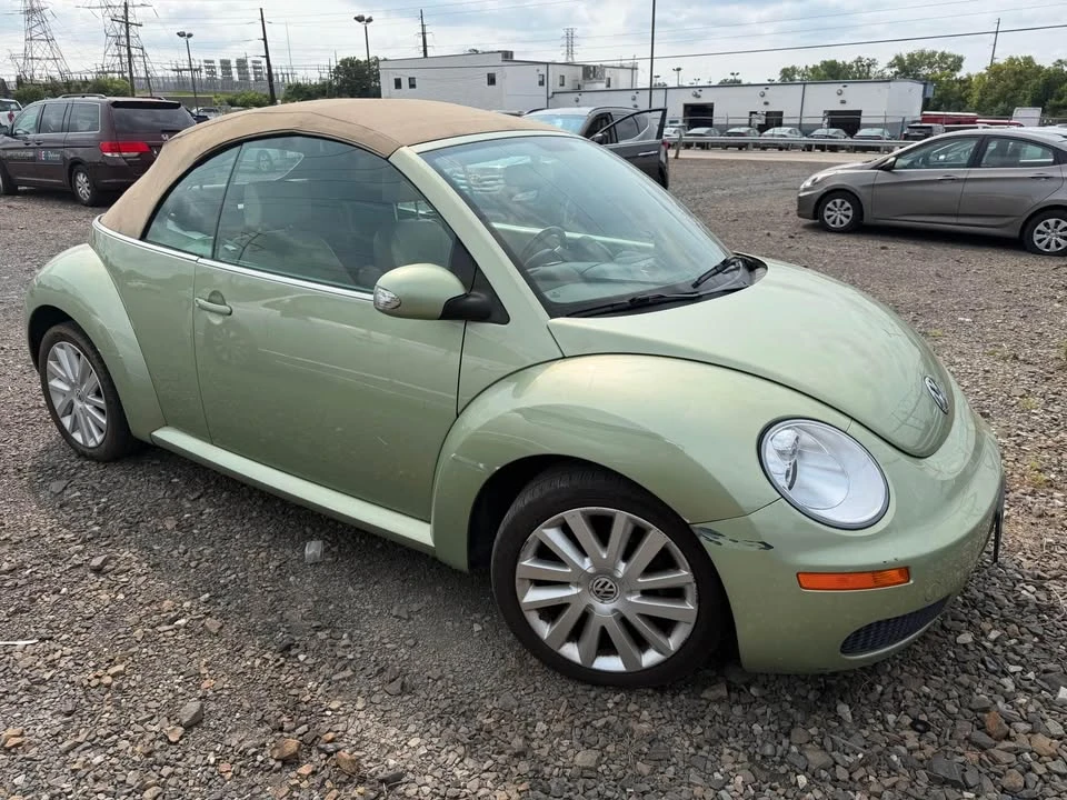 2008 Volkswagen New Beetle - Image 8 of 13