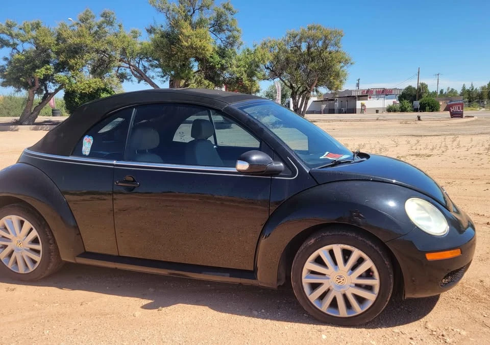 2008 Volkswagen New Beetle - Image 3 of 12