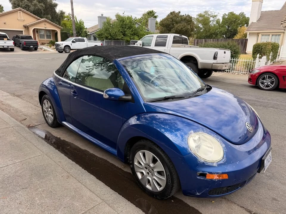 2008 Volkswagen New Beetle - Image 5 of 10