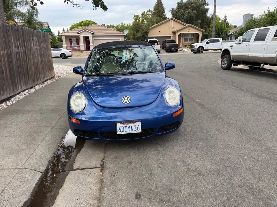 2008 Volkswagen New Beetle - Image 6 of 10