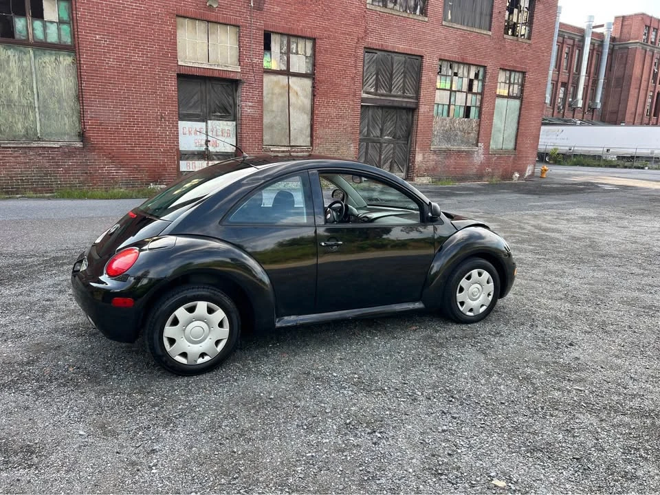 2008 Volkswagen New Beetle - Image 9 of 14