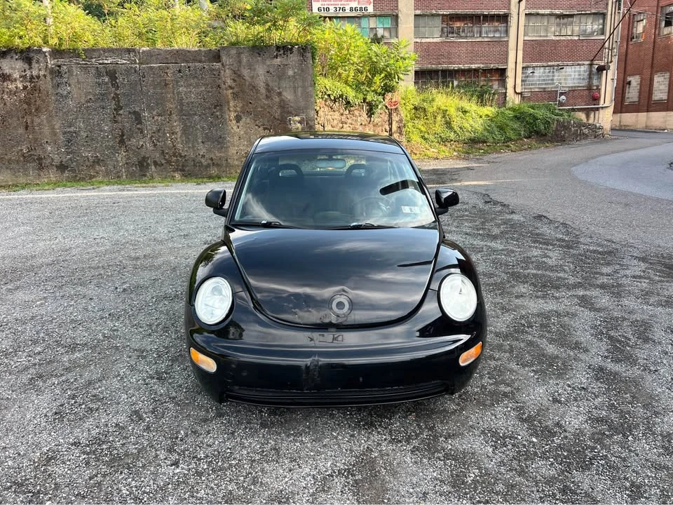 2008 Volkswagen New Beetle - Image 2 of 14