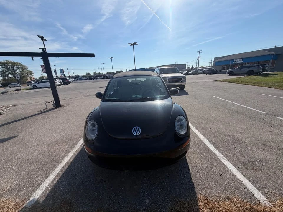 2008 Volkswagen New Beetle - Image 3 of 11