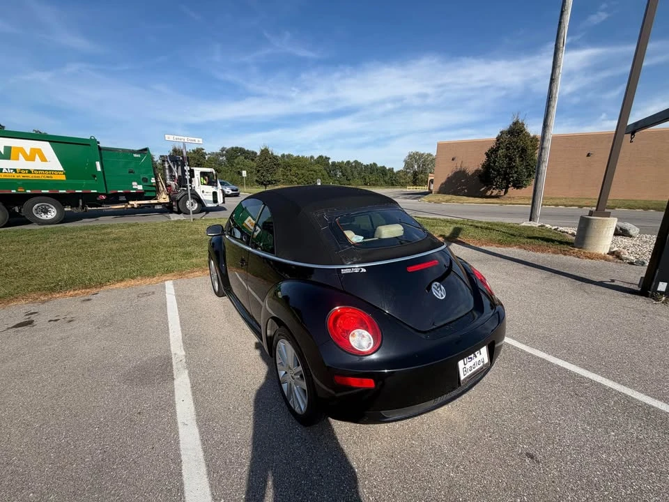 2008 Volkswagen New Beetle - Image 9 of 11