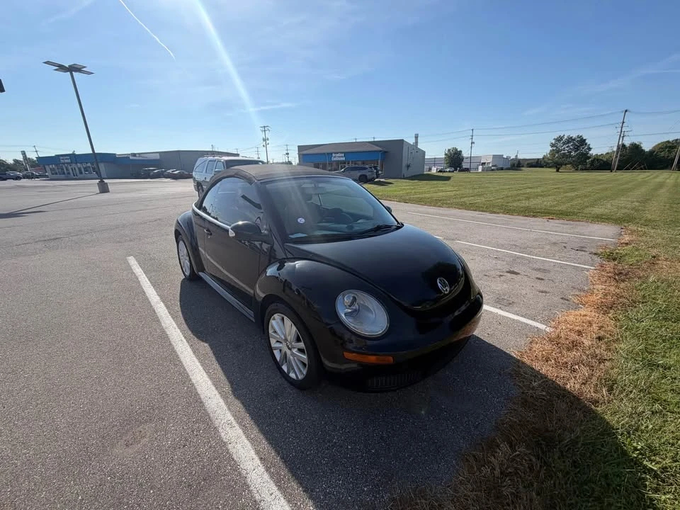2008 Volkswagen New Beetle - Image 4 of 11