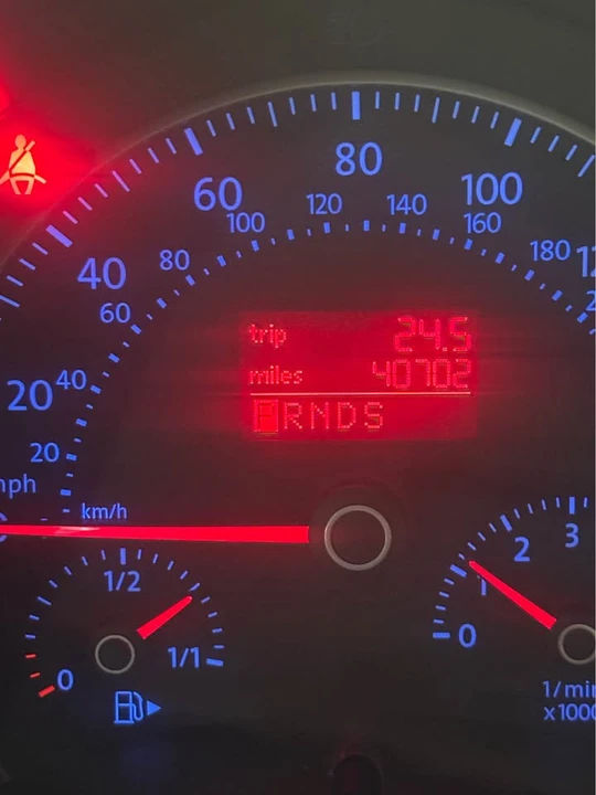 2008 Volkswagen New Beetle - Image 6 of 8