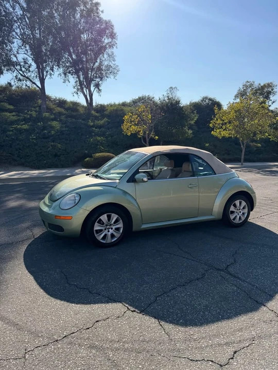 2008 Volkswagen New Beetle - Image 3 of 6