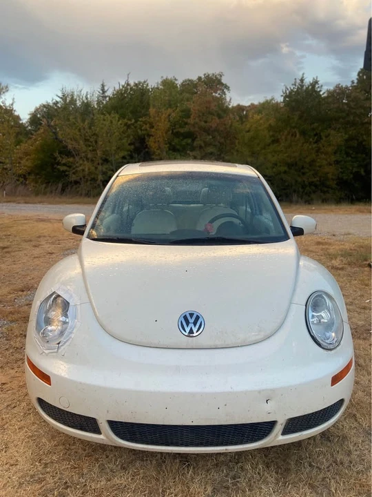2008 Volkswagen New Beetle - Image 7 of 9