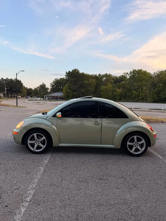2008 Volkswagen New Beetle - Image 4 of 20