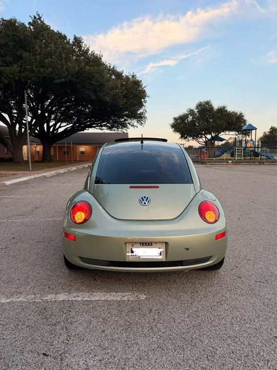 2008 Volkswagen New Beetle - Image 6 of 20