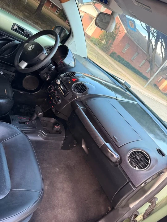 2008 Volkswagen New Beetle - Image 14 of 20