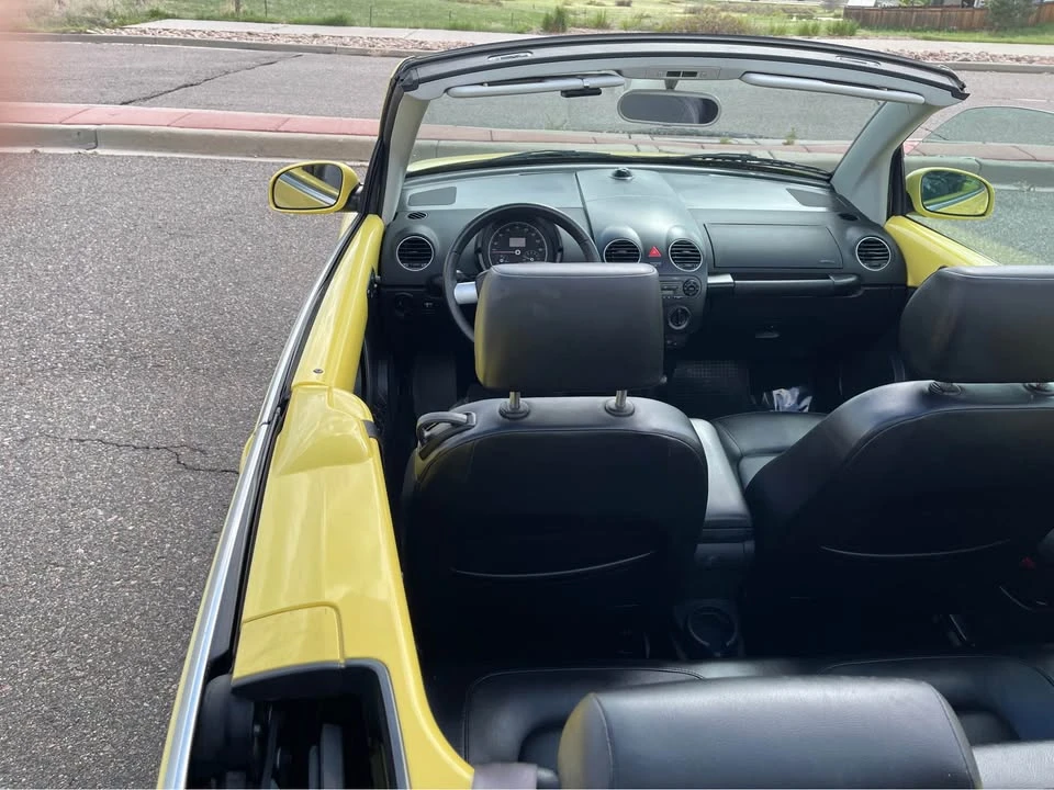 2008 Volkswagen New Beetle - Image 16 of 20
