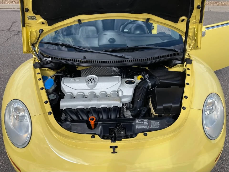 2008 Volkswagen New Beetle - Image 19 of 20