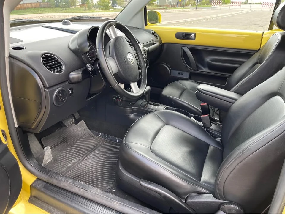 2008 Volkswagen New Beetle - Image 10 of 20