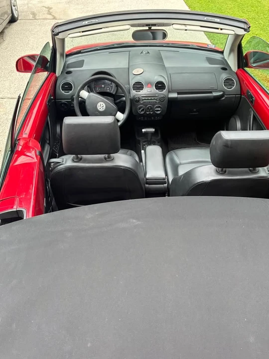 2008 Volkswagen New Beetle - Image 3 of 19