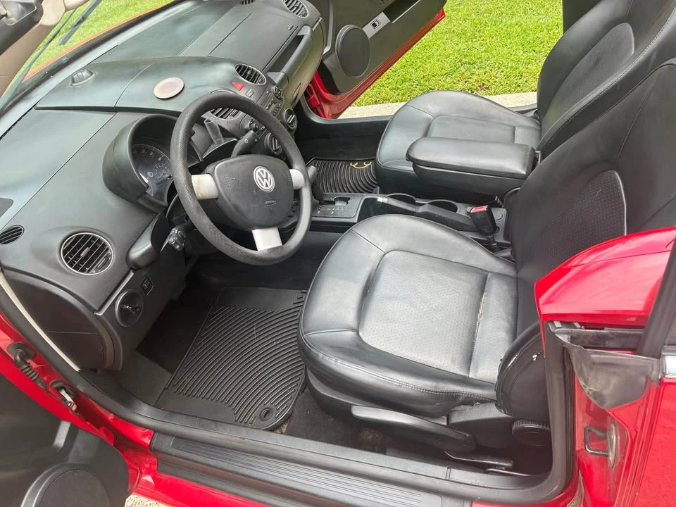 2008 Volkswagen New Beetle - Image 15 of 19