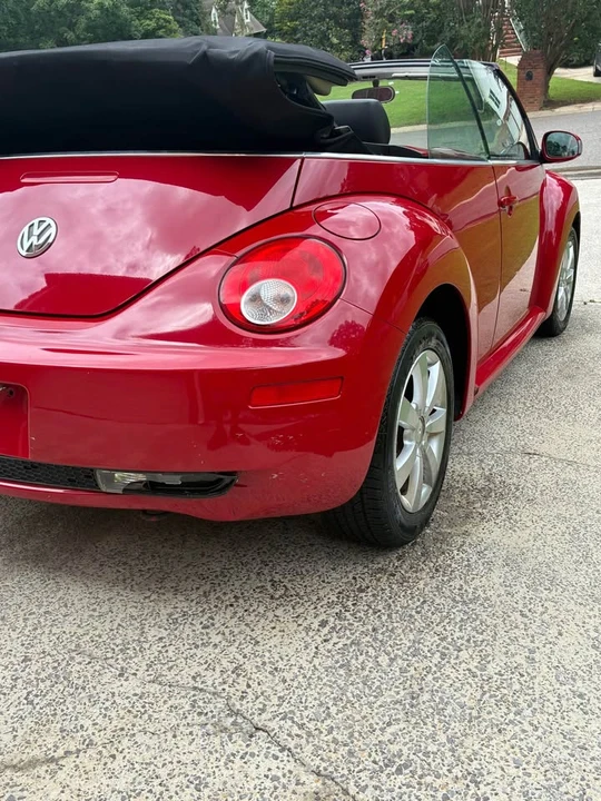 2008 Volkswagen New Beetle - Image 5 of 19