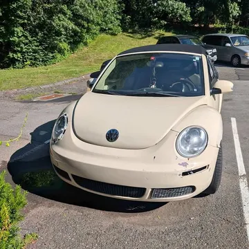 2008 Volkswagen Beetle 2.5L Convertible 2D