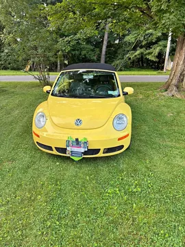 2008 Volkswagen Beetle 2.5L Convertible 2D
