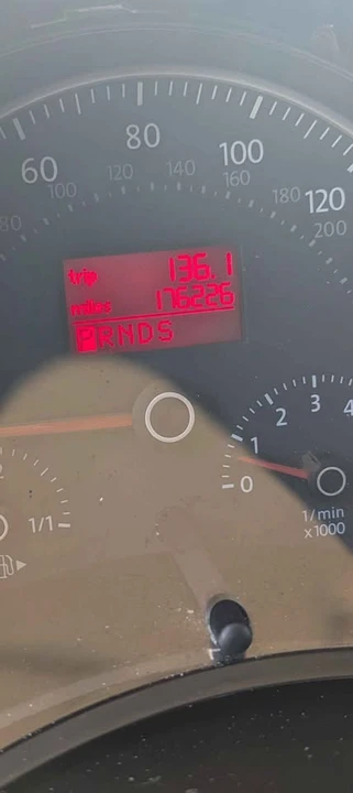 2008 Volkswagen New Beetle - Image 2 of 10