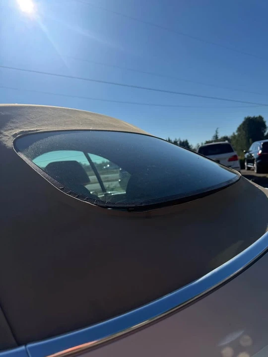2008 Volkswagen New Beetle - Image 9 of 12