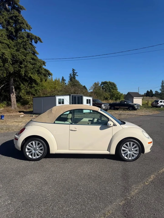 2008 Volkswagen New Beetle - Image 6 of 12