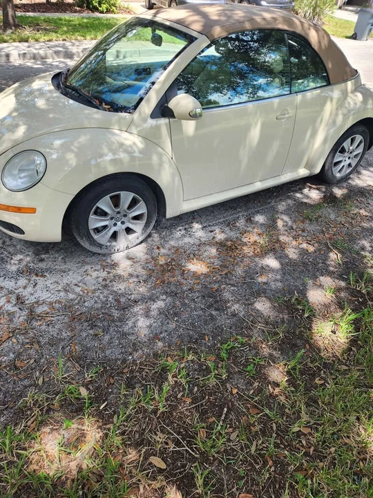 2008 Volkswagen New Beetle - Image 3 of 17