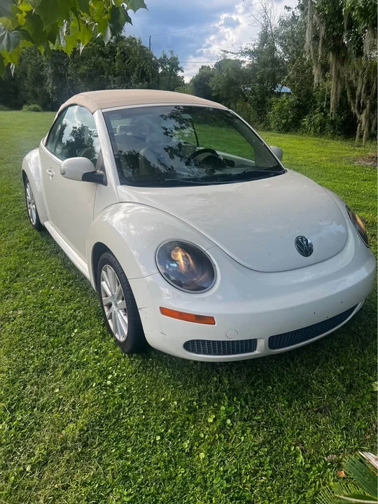 2008 Volkswagen New Beetle - Image 10 of 10
