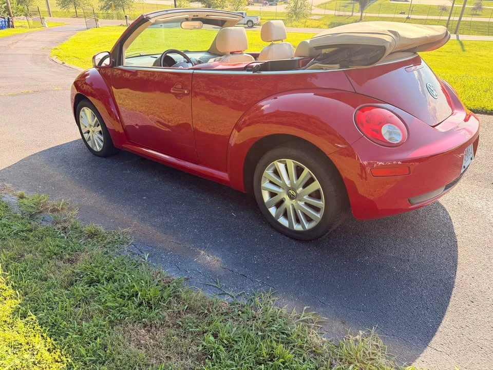 2008 Volkswagen New Beetle - Image 5 of 6