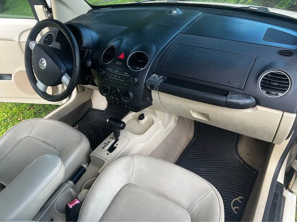 2008 Volkswagen New Beetle - Image 3 of 10