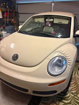 2008 Volkswagen Beetle 2.5L Convertible 2D