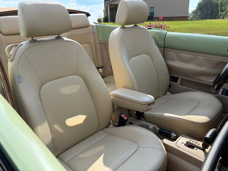 2008 Volkswagen New Beetle - Image 12 of 15