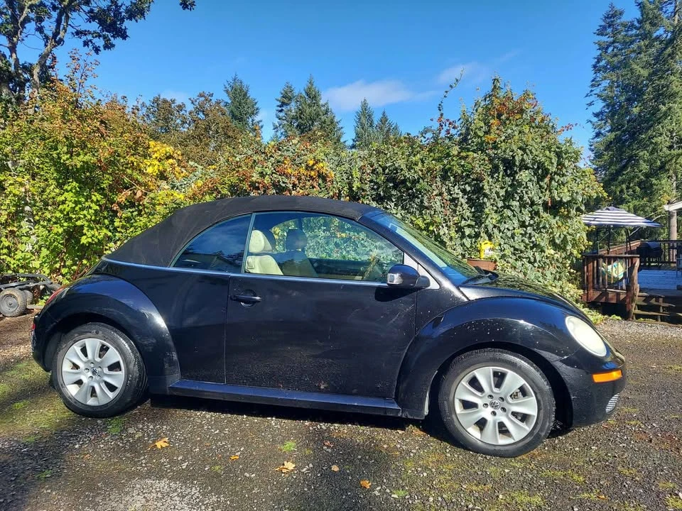 2008 Volkswagen New Beetle - Image 3 of 7