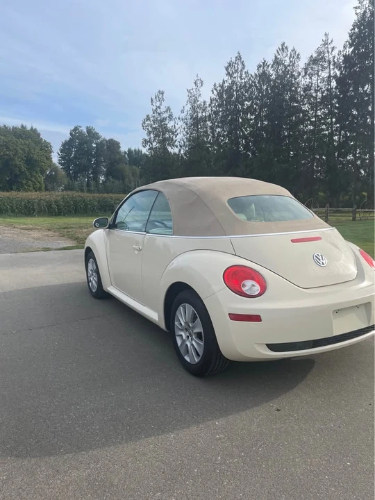 2008 Volkswagen New Beetle - Image 4 of 10