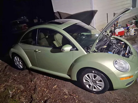2008 Volkswagen Beetle 2.5L Fender Edition Hatchback 2D
