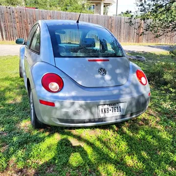 2008 Volkswagen Beetle 2.5L Hatchback 2D