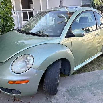 2008 Volkswagen Beetle 2.5L Hatchback 2D