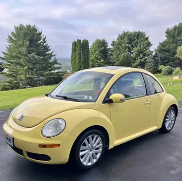 2008 Volkswagen Beetle 2.5L Hatchback