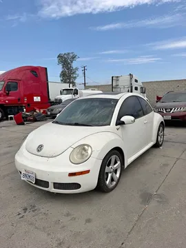 2008 Volkswagen Beetle 2.5L Hatchback 2D
