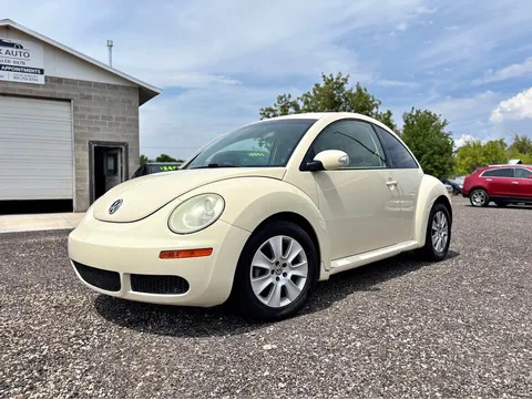 2008 Volkswagen Beetle 2.5L Hatchback 2D