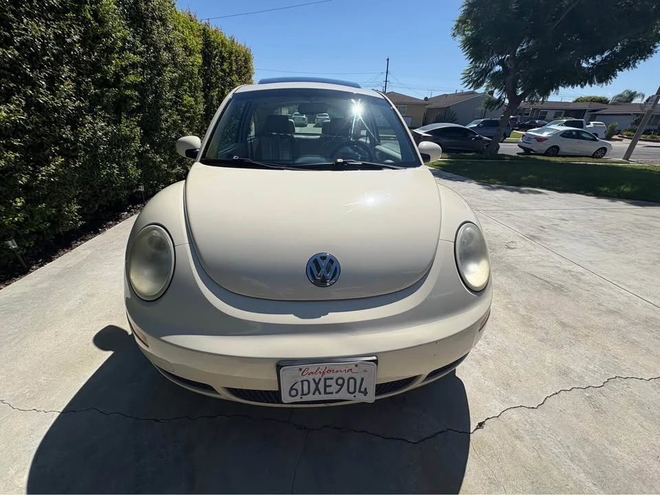 2008 Volkswagen New Beetle - Image 5 of 7