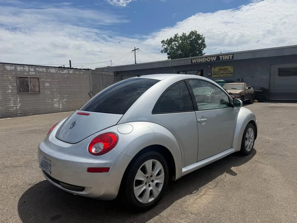 2008 Volkswagen Beetle - Image 3 of 5