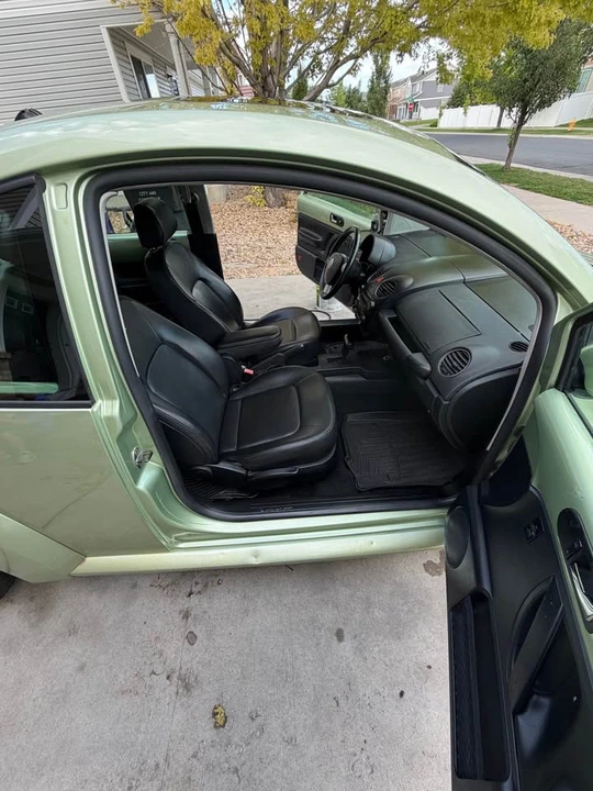 2008 Volkswagen New Beetle - Image 12 of 12